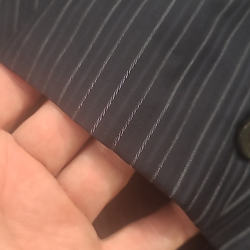 Hugo Boss 46R Wool Blazer Sport Coat Jacket Striped Navy & black 2 Buttons Long - Picture 6 of 9